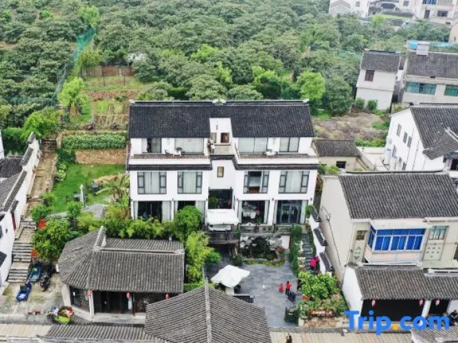 Jiutang Guesthouse