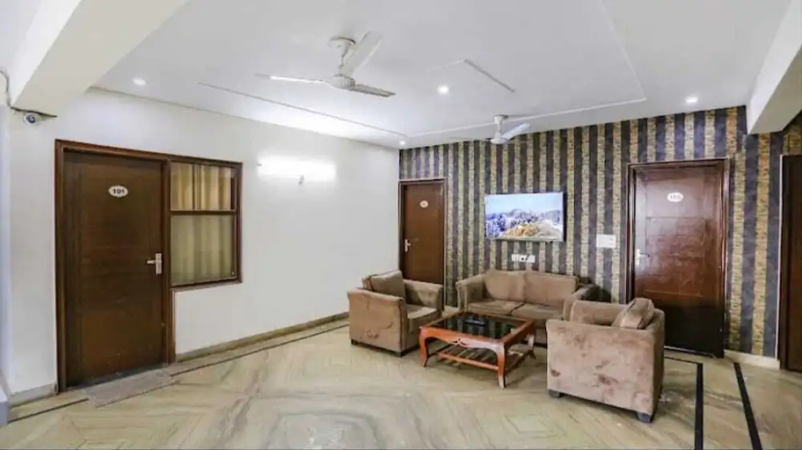 Hotel 79