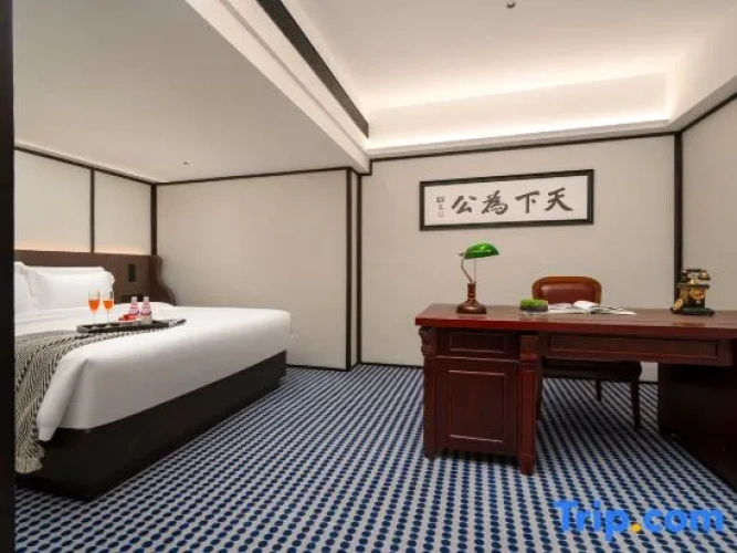 1 Bedroom Executive Suite