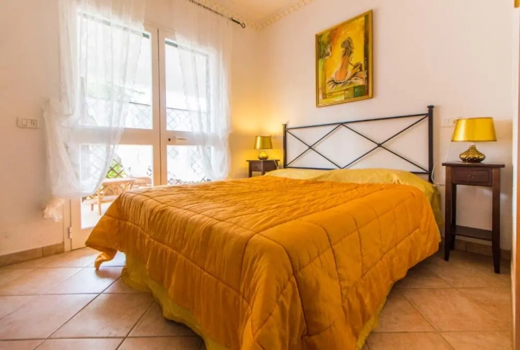 3 Bedrooms Apartment
