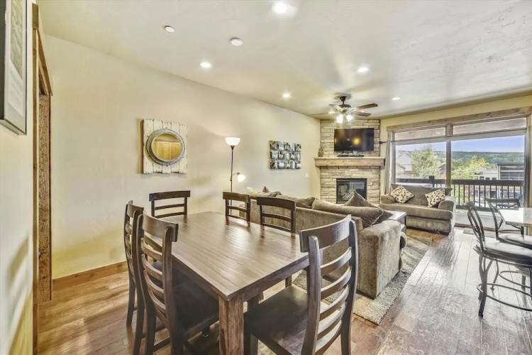 S Off Main #4 2 Bedroom Condo by RedAwning