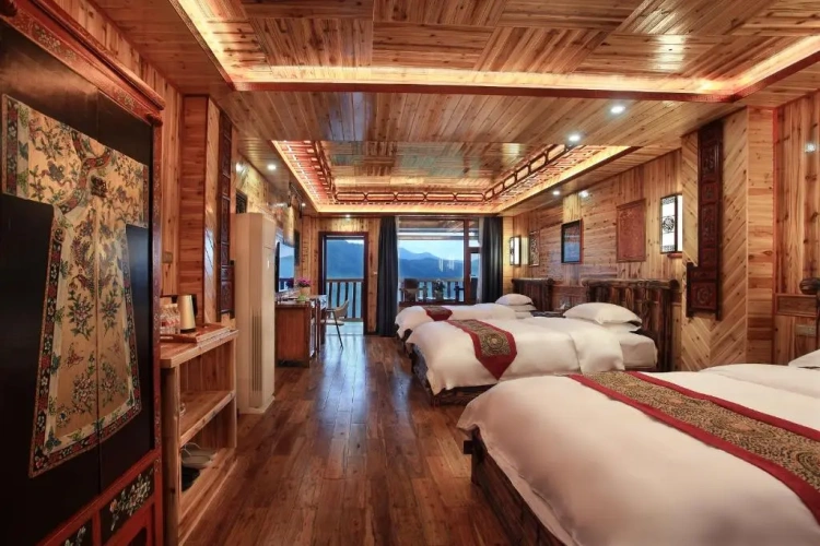 Standard Triple room with balcony and with view