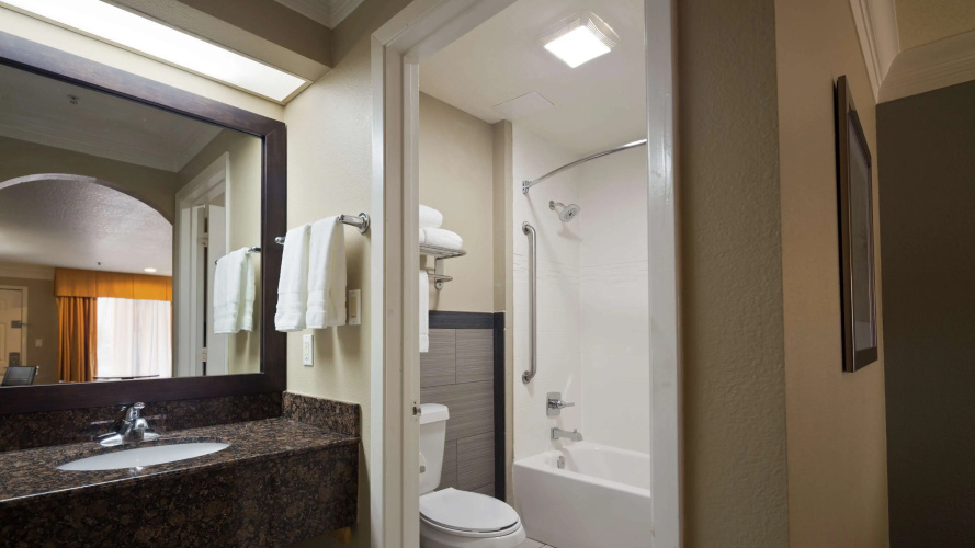 Best Western Angleton Inn photo 9