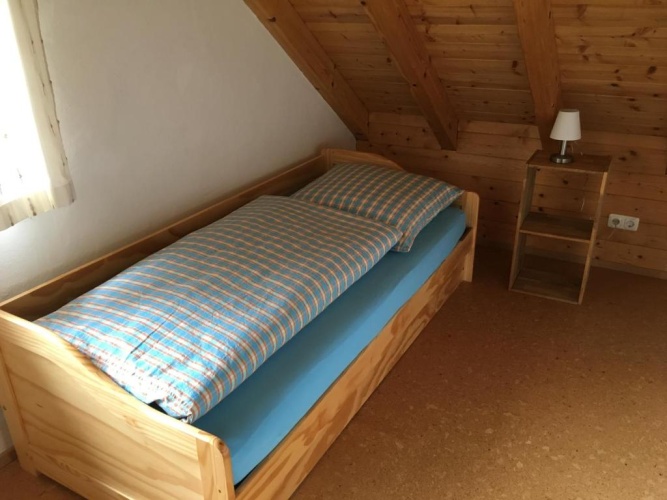 4 Bedrooms Cottage