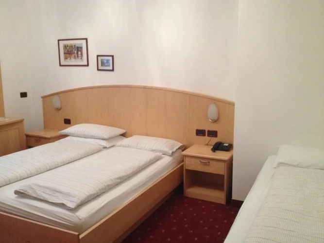 Hotel Mezzolago