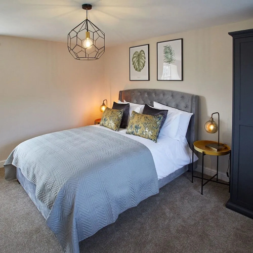 Host Stay Middle Farmhouse