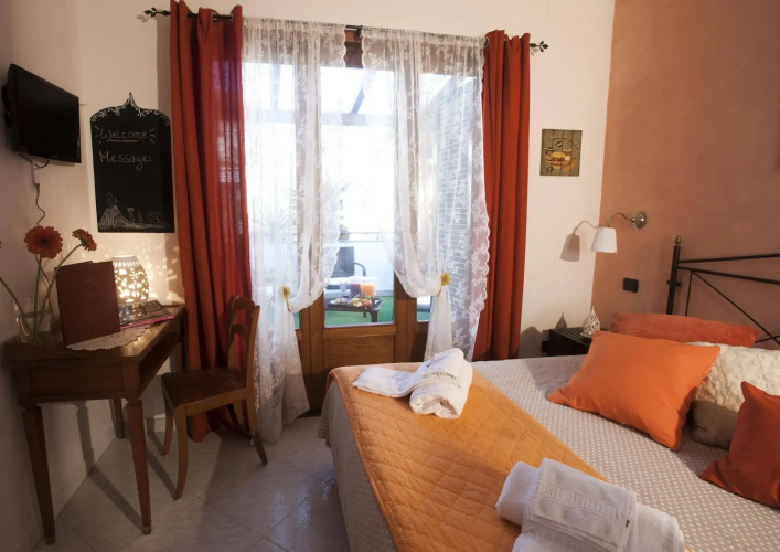 B&B Elena
