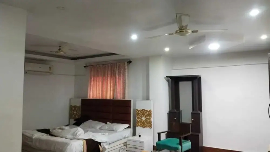 The Royal Suites