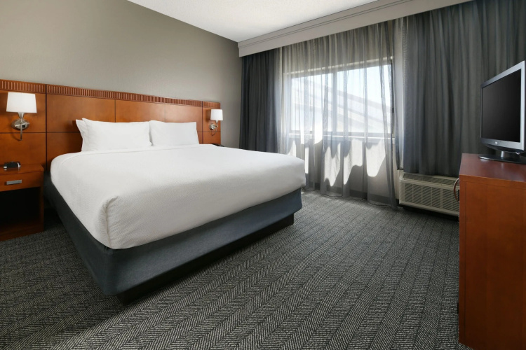 Courtyard by Marriott Dallas Las Colinas