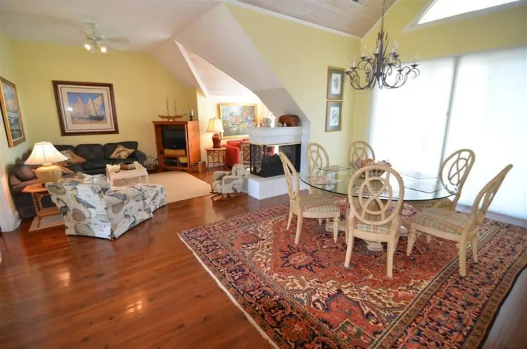 Daniel 7 Bedroom Home