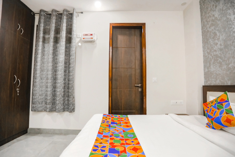FabHotel Diamond