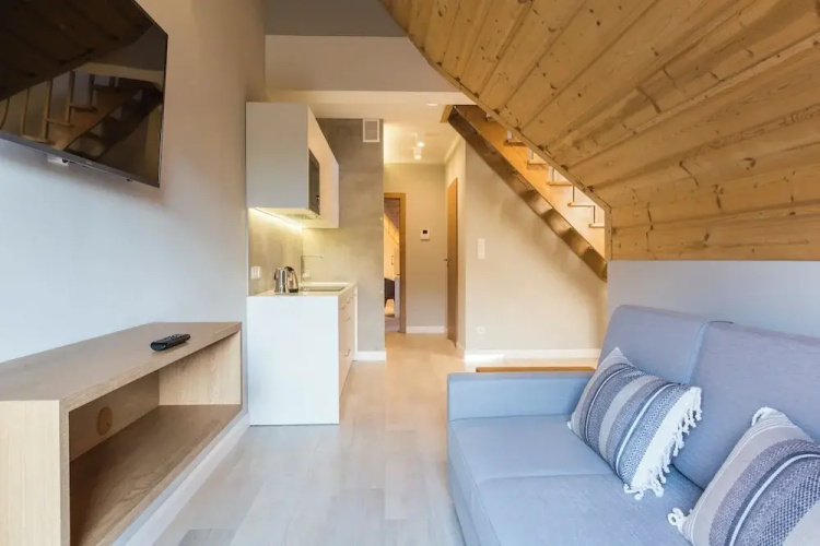 Royal Hill Residence