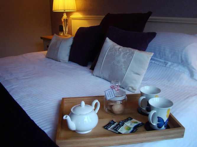 Pine Lodge Guest House