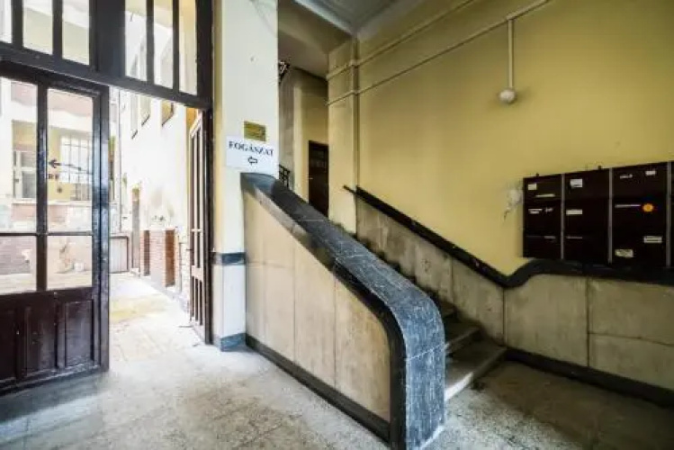 Dombóvári way apartman