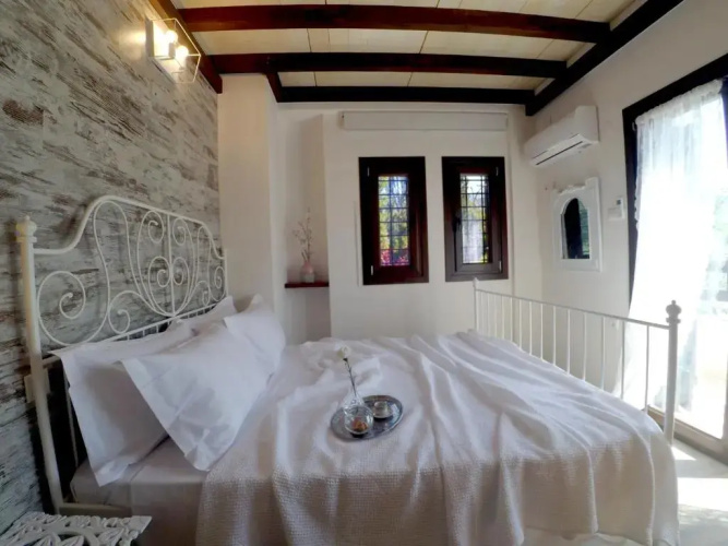 To Spiti - Pelion House
