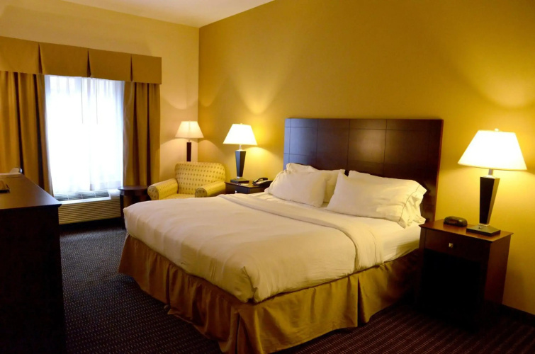 Holiday Inn Express Hotel & Suites Sidney by IHG