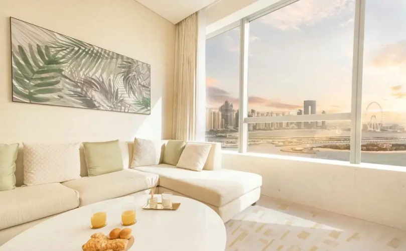 LUX Iconic Views at The Palm Tower 7