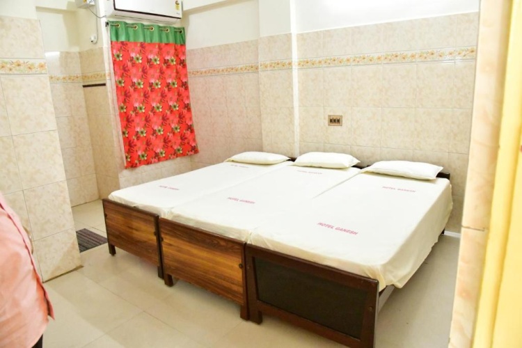 Classic Triple room