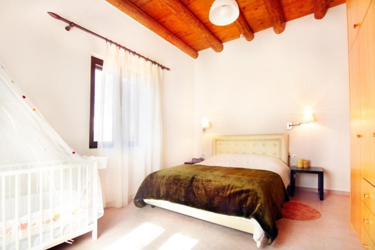 1 Bedroom Cottage with mountain view