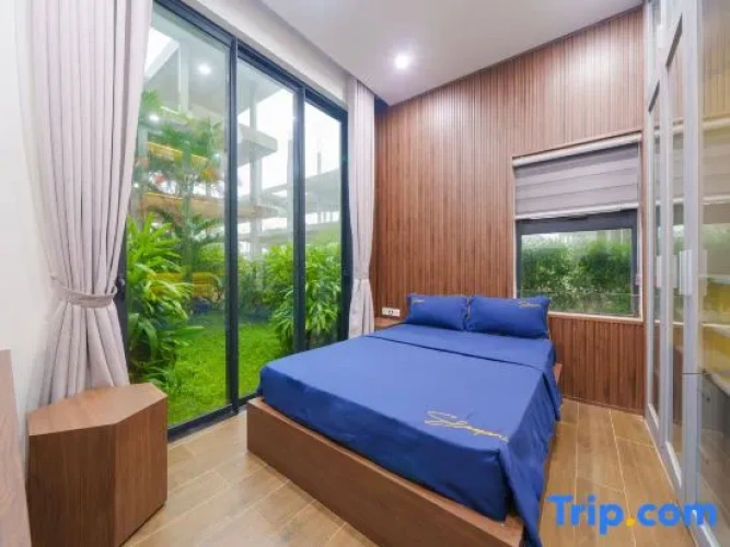 4 Bedrooms Double Villa