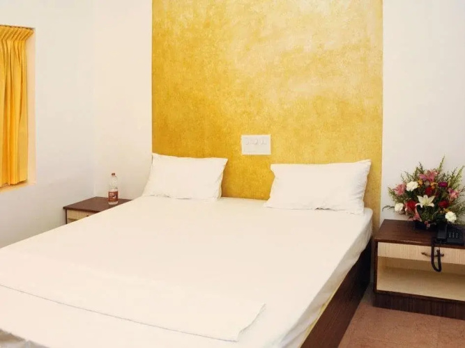 Hiy Rooms at Gandhipuram