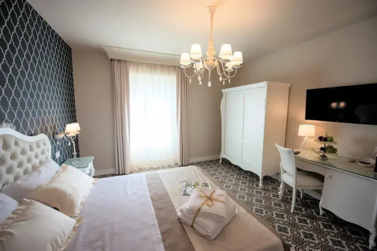 Sui Generis B&B