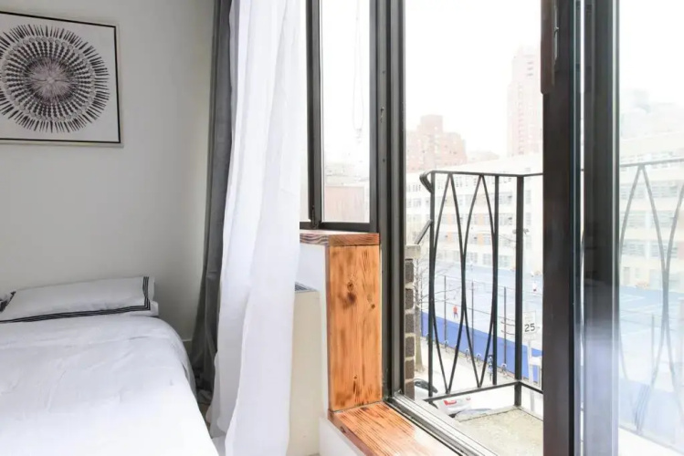 75-4c New Duplex 3BR W D Elevator Walk to C Park