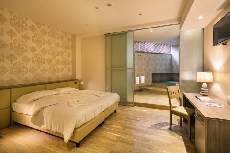 Deluxe Double room
