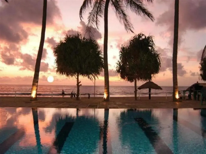 Earls Regent Negombo