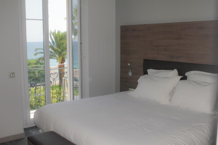 Comfort Double room with balcony and with sea view