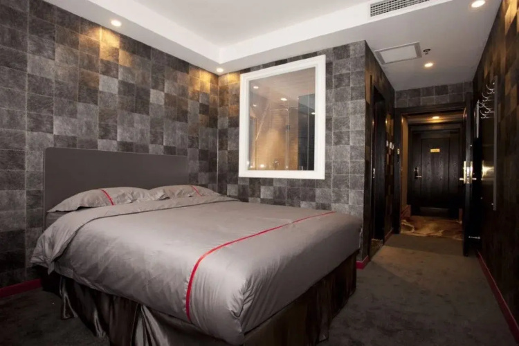 Reese Hotel