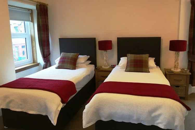 Rossmount Guest House
