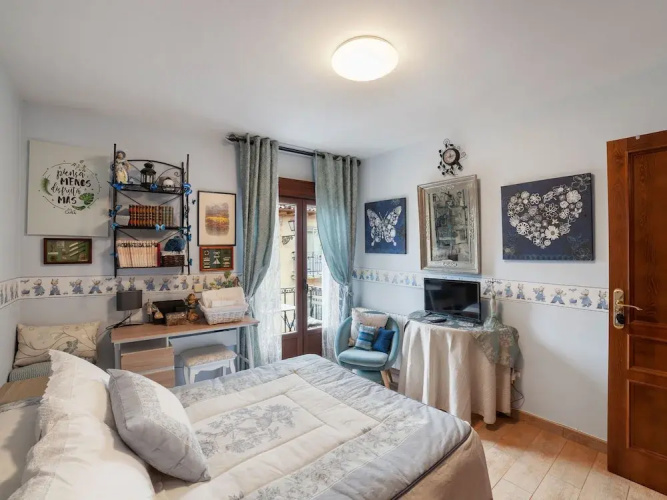 Stunning Mansion in Riaza With Balcony