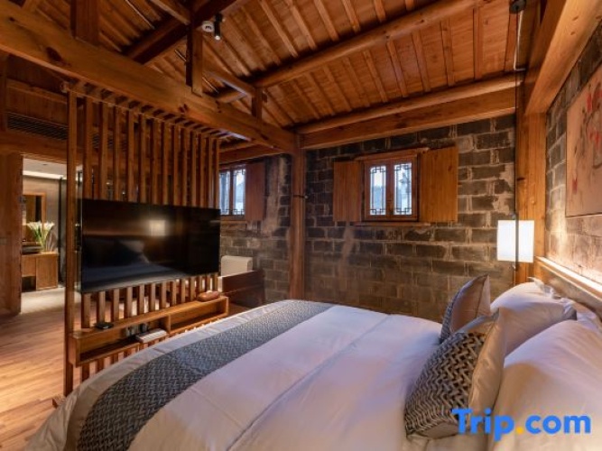 Standard Double room with mountain view