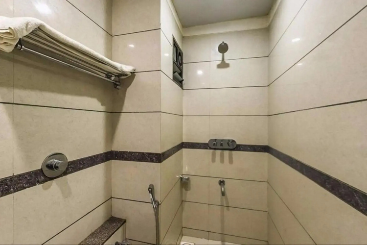 Hotel apple Inn Bharuch