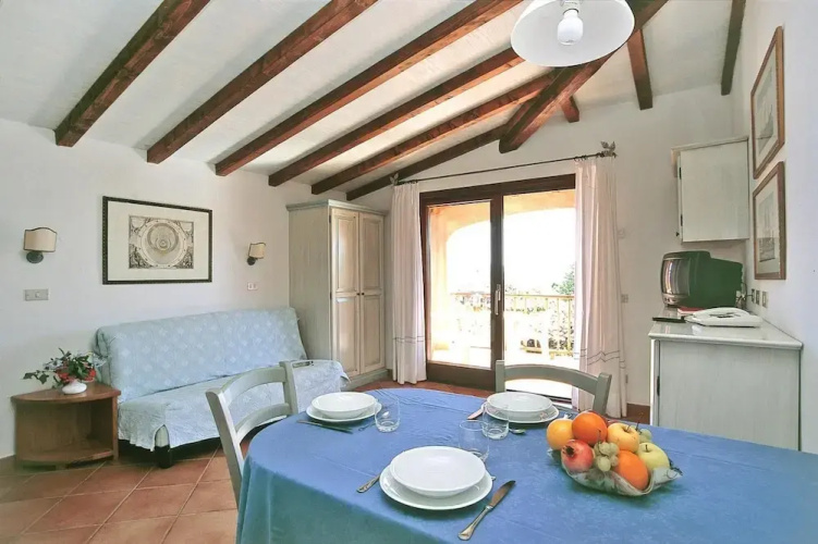 Apartment in Holiday Complex Only 100 m From the Beach