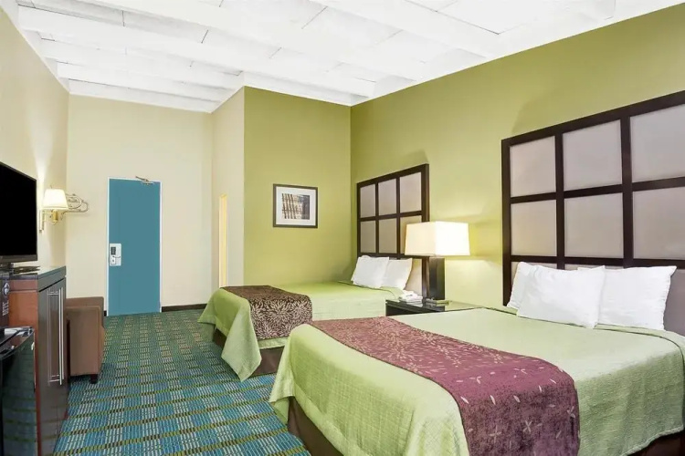 Days Inn Southington