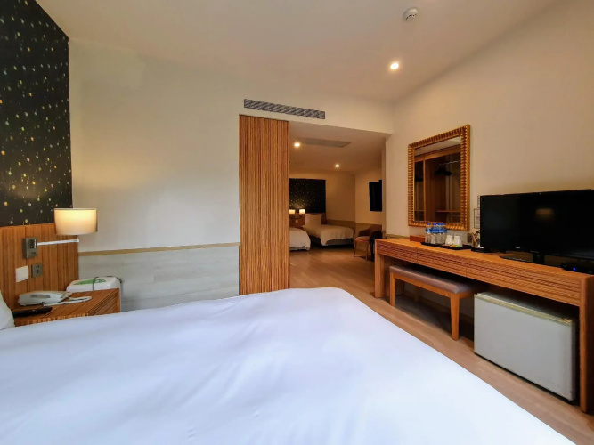 Rainbow Hotel