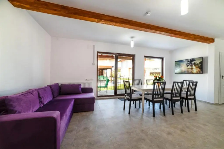 4H Villas