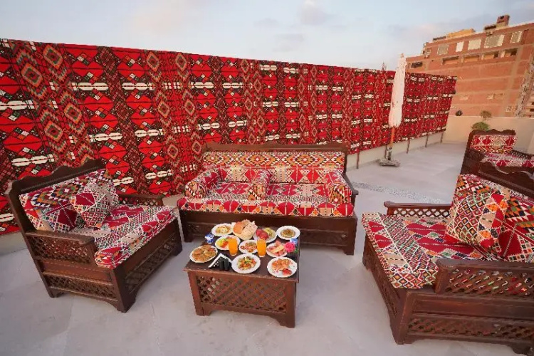 Pyramids Khan Hotel