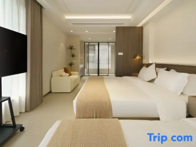 Premium Twin room with balcony