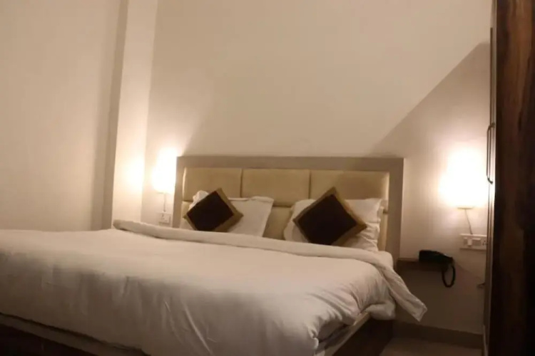 Paradise Inn