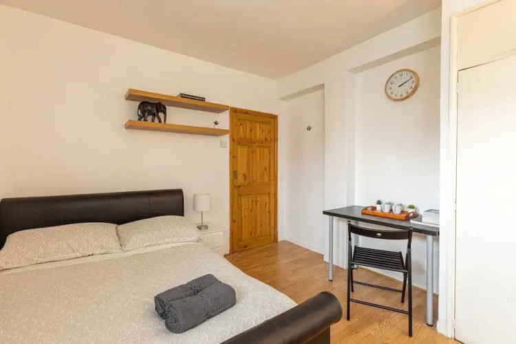 Tower Bridge Accommodation - 1