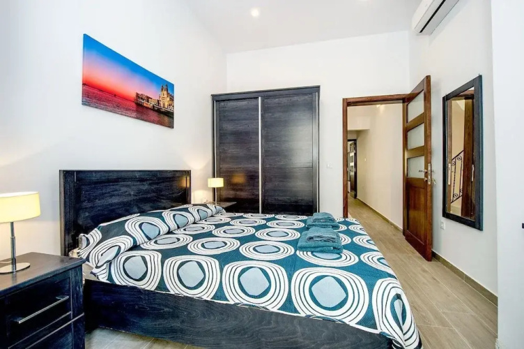 Seabreeze House