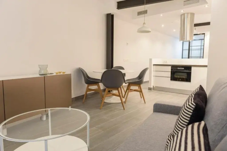 1 Bedroom Apartment