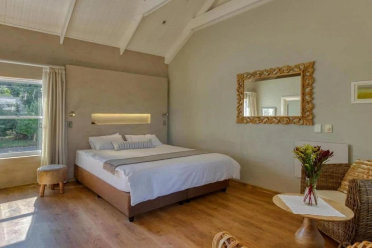 Explorer Guest House