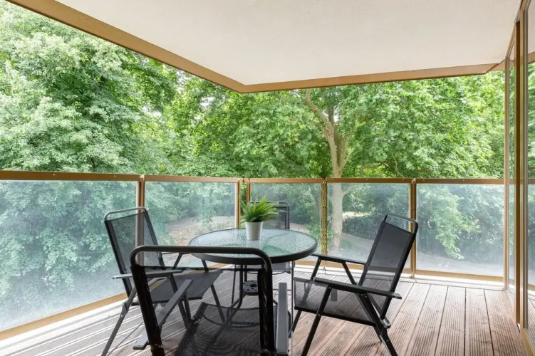 Islington Apartment