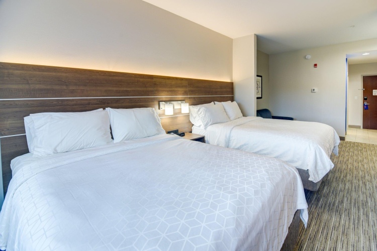 Quadruple Suite