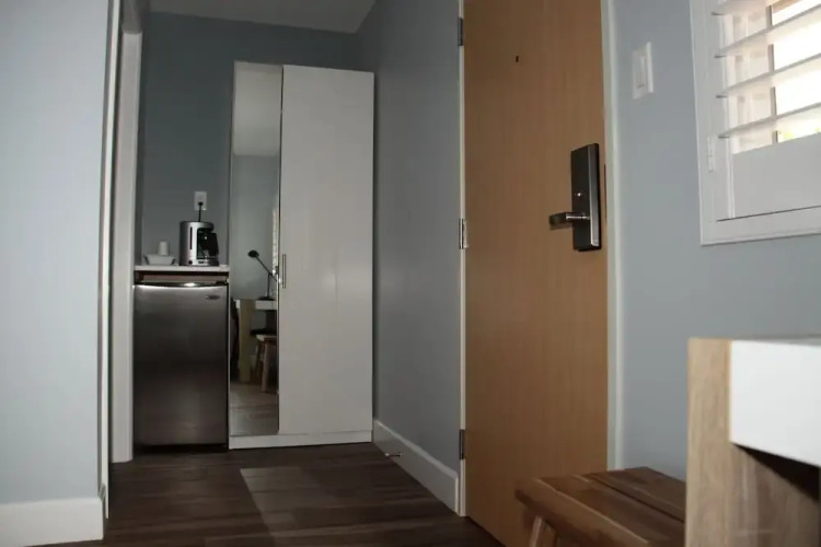 El Royale Hotel Near Universal Studios - Image 15