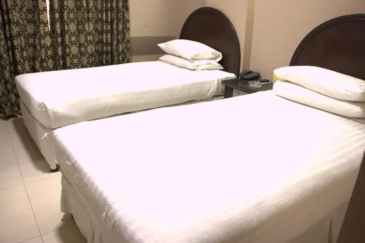 Sarawan Hotel